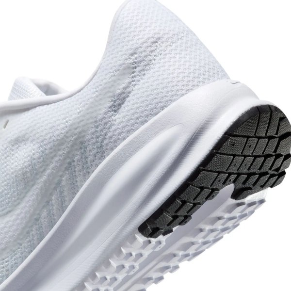 Nike buty męskie do biegania Run Defy HM9594-100