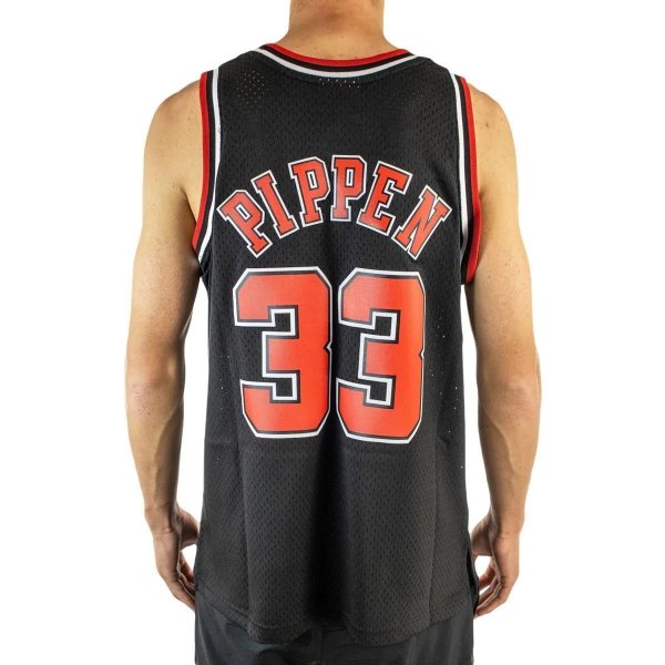 Mitchell &amp; Ness koszulka męska Chicago Bulls NBA Swingman Alternate Jersey Bulls 97 Scottie Pippen SMJYGS18151-CBUBLCK97SPI