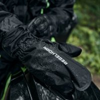 OSŁONA PRZECIWDESZCZOWA NA RĘKAWICE REBELHORN BOLT BLACK S 