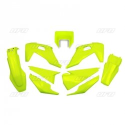 UFO KOMPLET PLASTIKÓW HUSQVARNA TE 150 / 250 / 300 20-23, FE 250 / 350 / 450 / 501 20-23 Z OSŁONĄ LAMPY KOLOR ŻÓŁTY FLUO (HU623D