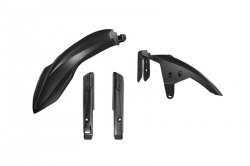 RACETECH (RTECH) 2024/12 KOMPLETNY BŁOTNIK PRZÓD Z OSŁONAMI TELESKOPÓW ( AMORTYZATORÓW ) YAMAHA T7 TENERE 700 19-24 KOLOR CZARNY