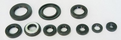 TOURMAX KOMPLET (ZESTAW) USZCZELNIACZY SILNIKOWYCH YAMAHA XT 600H,K,E,Z 83-05, TT600 83-87, XT 550 (MADE IN JAPAN)