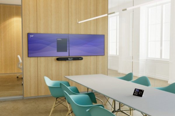 Zestaw do wideokonferencji Studio X50 Video Bar z kontrolerem TC8