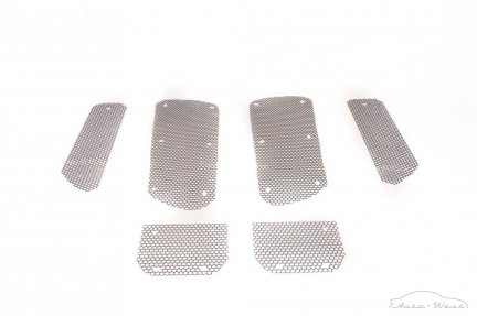 Aston Martin DBS Front bonnet side fenders hexagonal mesh grilles grids