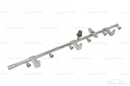Aston Martin DB9 DBS Rapide Virage Fuel injection rail with injectors with sensor