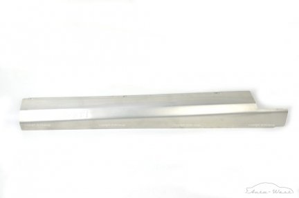 Ferrari 599 GTB Fiorano GTO Right side sill member panel kickplate moulding