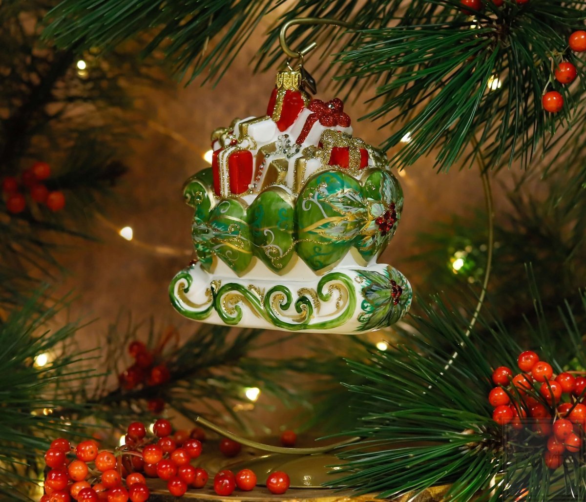 Christmas bauble presents clearance