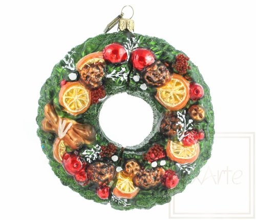 Wreath with dried fruit  11cm