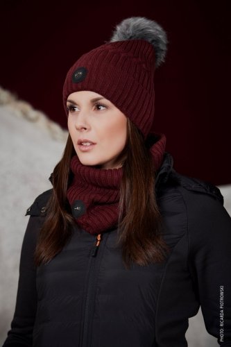 Czapka zimowa BAILA BEANIE Style jesień-zima 2023 - Schockemohle - dark cherry