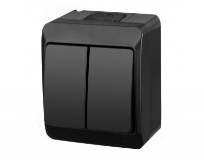 HERMES CZARNY ŁĄCZNIK NT SERYJNY IP44 ZACISKI ŚRUBOWE 10AX 250V