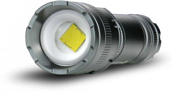 Latarka ręczna LED XFL5K everActive FL-4500R Cannon 4500 lumenów IPX4