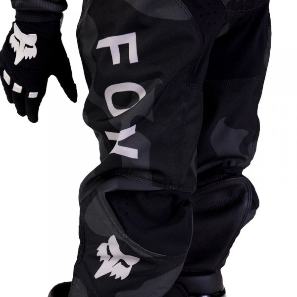FOX SPODNIE OFF-ROAD JUNIOR 180 BNKR BLACK CAMO