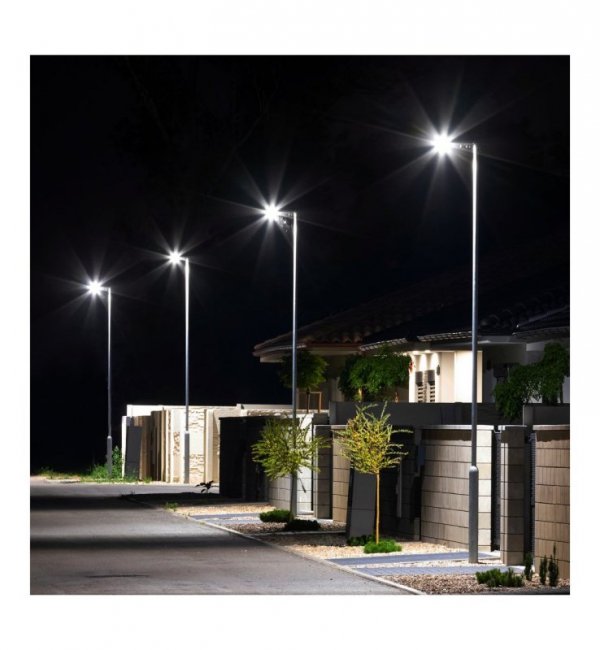 Lampa uliczna VIA, latarnia solarna, ogrodowa, LED, czujnik PIR i zmierzchowy, 200W