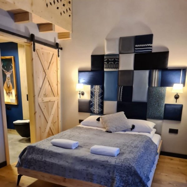 KINKIET KLASYCZNY PROSTY CHROM Z BIAŁYM ABAŻUREM DO SALONU SYPIALNI LIGHT PRESTIGE TIVOLI LP-1133/1W CH