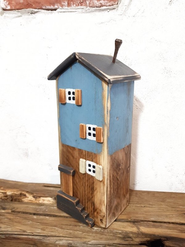 Drewniany domek niebieski/orzech