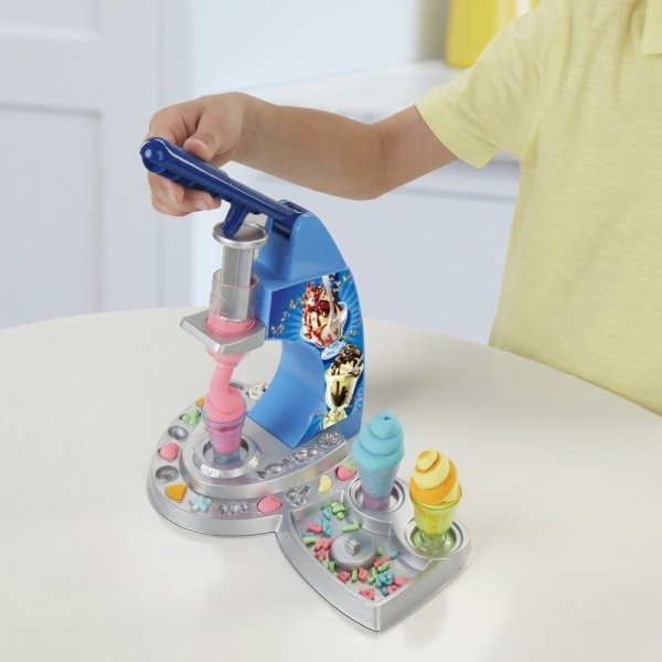 Play-Doh CIASTOLINA Tęczowa Lodziarnia Lody Desery lodowe PlayDoh