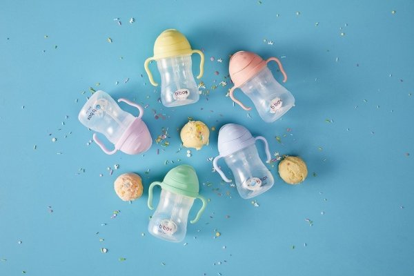 B.BOX Nowy innowacyjny Bidon ze słomką 240ml Gelato Banana Split BB00522