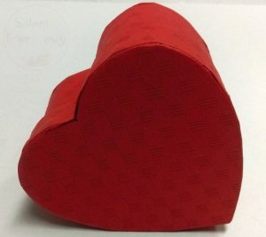 Pudełko serce czerwone  8 x 8 cm