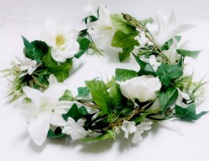 Girlanda kwiatowa 1,6m biała GK1-008