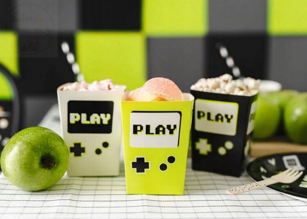 Pudełka na popcorn Play 7x7x12 cm - 6szt