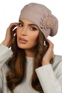 Wełniany Beret Damski Zimowy  Z Kwiatem Kolor  Różowy - Peonia - Kamea