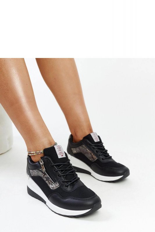 Czarne sneakersy damskie  na koturnie CROSS JEANS - Solea