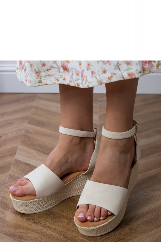 Sandały Model Ganra LOLO23 Beige - PRIMO