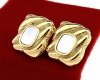 goldene Ohrringe aus Edelstahl