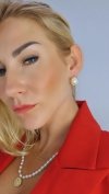 gold earrings made of stainless steel