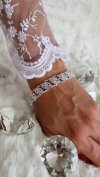 gold bracelet for a gold-plated leg