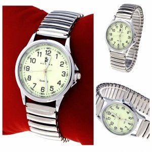OMAS UHR GOLD GROßE ZAHLEN AUF DEM RADIERGUMMI