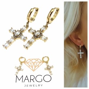 gold earrings made of stainless steel