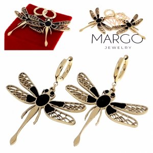 gold earrings made of stainless steel