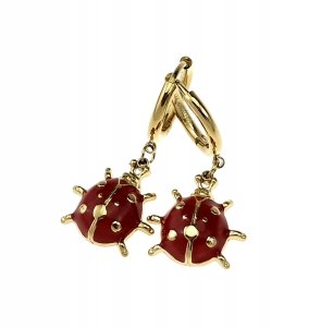 gold earrings made of stainless steel