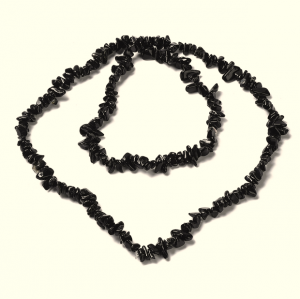 2884c Naturalny turmalin, pasma, 1~8x5~17x5~8 mm, otwór: 0,9~1 mm, 30,31~31,50'' (77~80 cm)