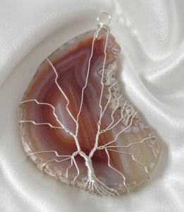 Головная вешалка в фурнитуре