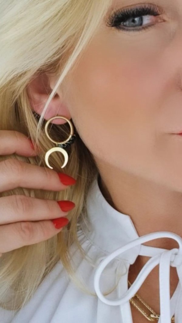 goldene Ohrringe aus Edelstahl