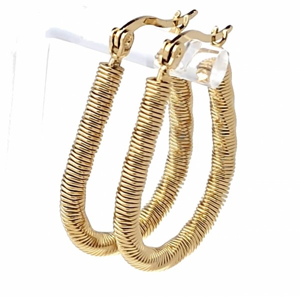 goldene Ohrringe aus Edelstahl