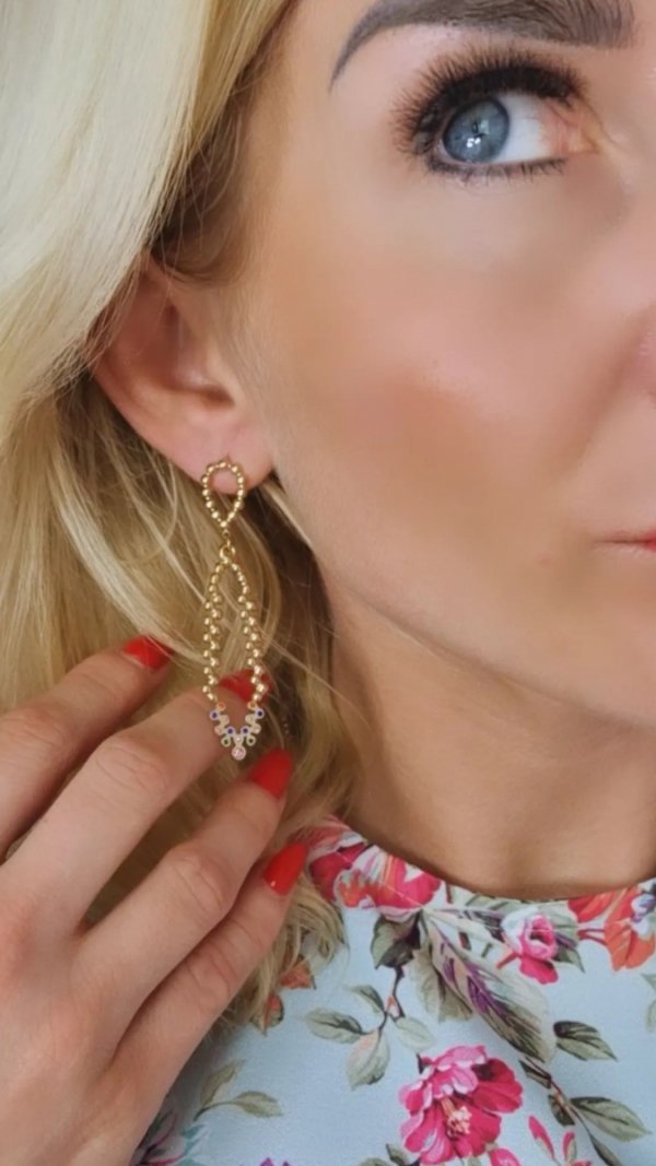 goldene Ohrringe aus Edelstahl
