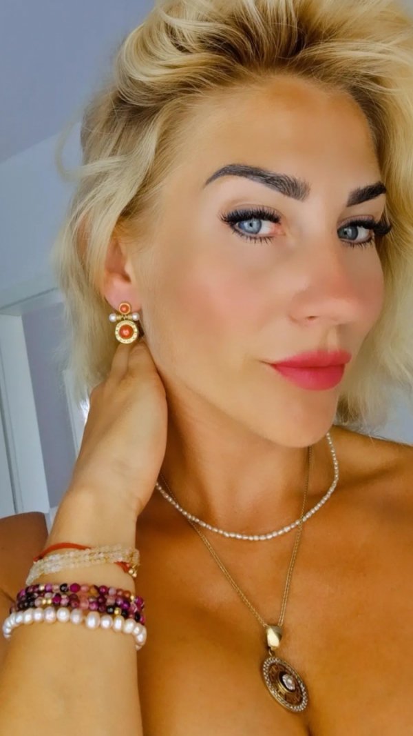 goldene Ohrringe aus Edelstahl
