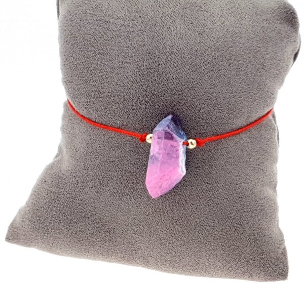 GOLDENES ARMBAND MIT EDELSTAHL