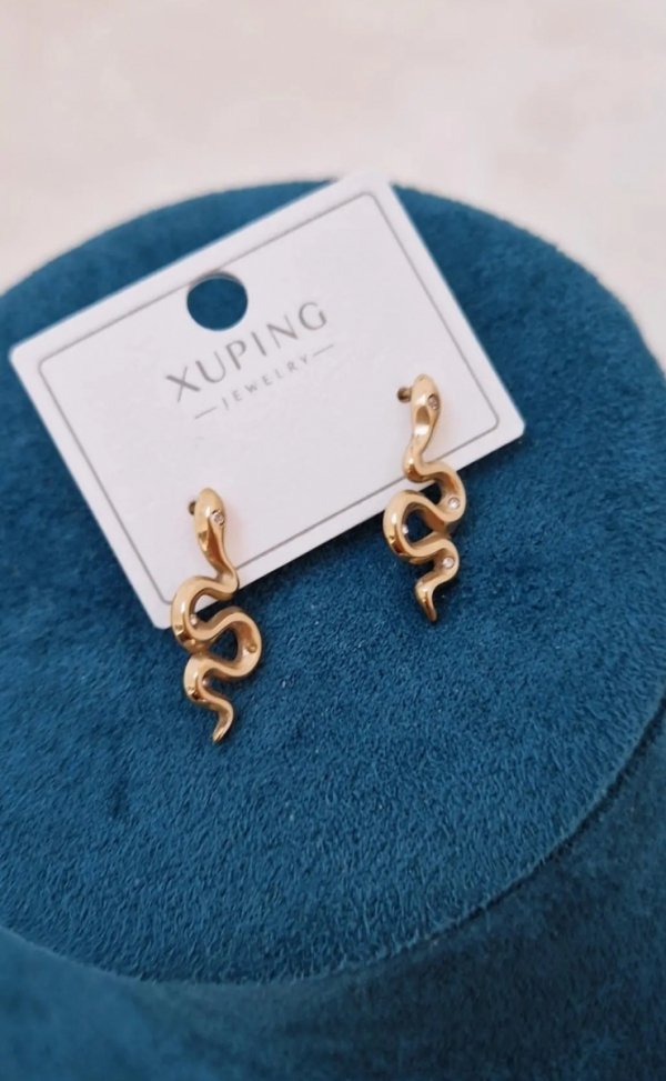 goldene Ohrringe aus Edelstahl