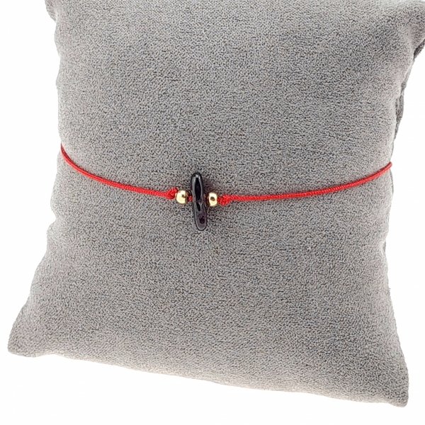GOLDENES ARMBAND MIT EDELSTAHL