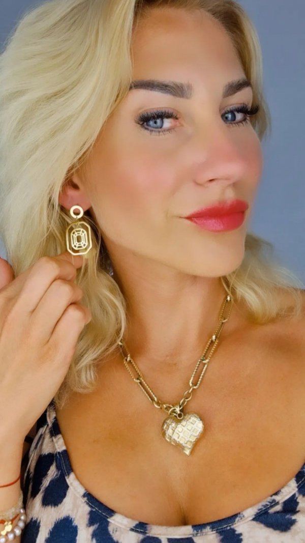 goldene Ohrringe aus Edelstahl