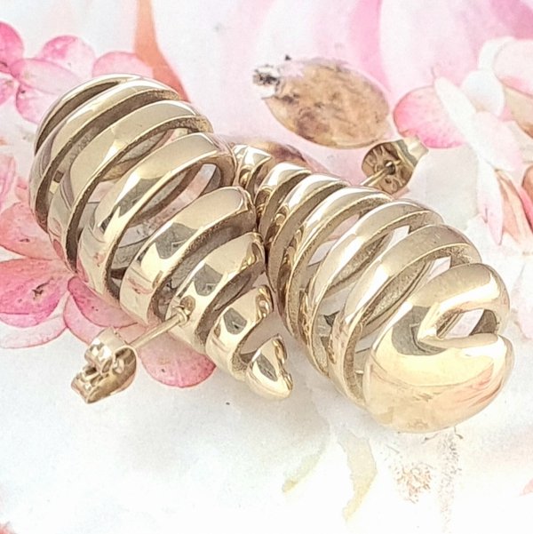 gold earrings made of stainless steel
