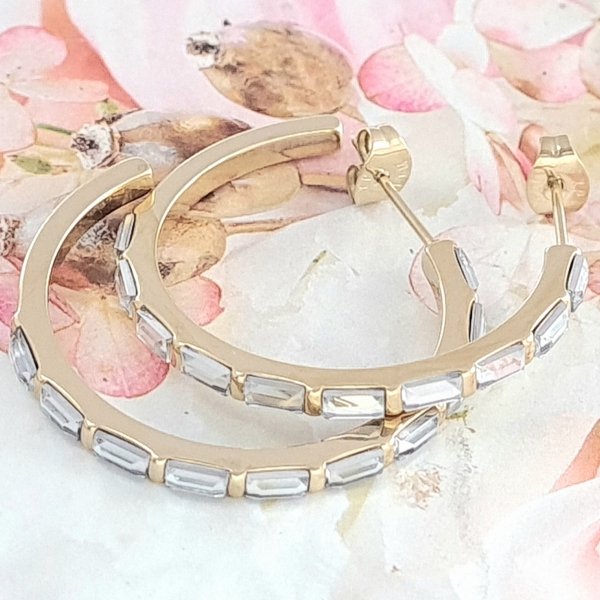 gold earrings made of stainless steel