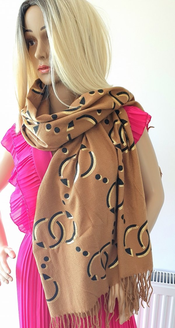 Warm and pleasant scarf alpaca chimney for the winter
