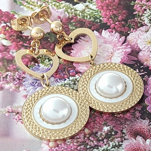 gold earrings made of stainless steel