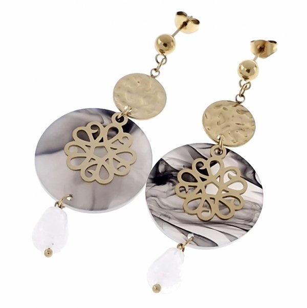 gold earrings made of stainless steel