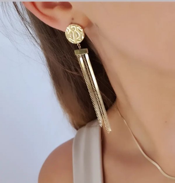 gold earrings made of stainless steel